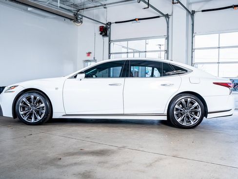 Used 2018 Lexus LS 500 F Sport w/ Accessory Package (Z2) image 8
