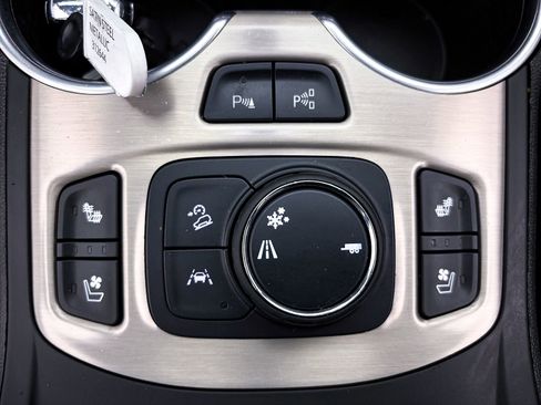 Used 2020 GMC Terrain Denali w/ Denali Premium Package image 23