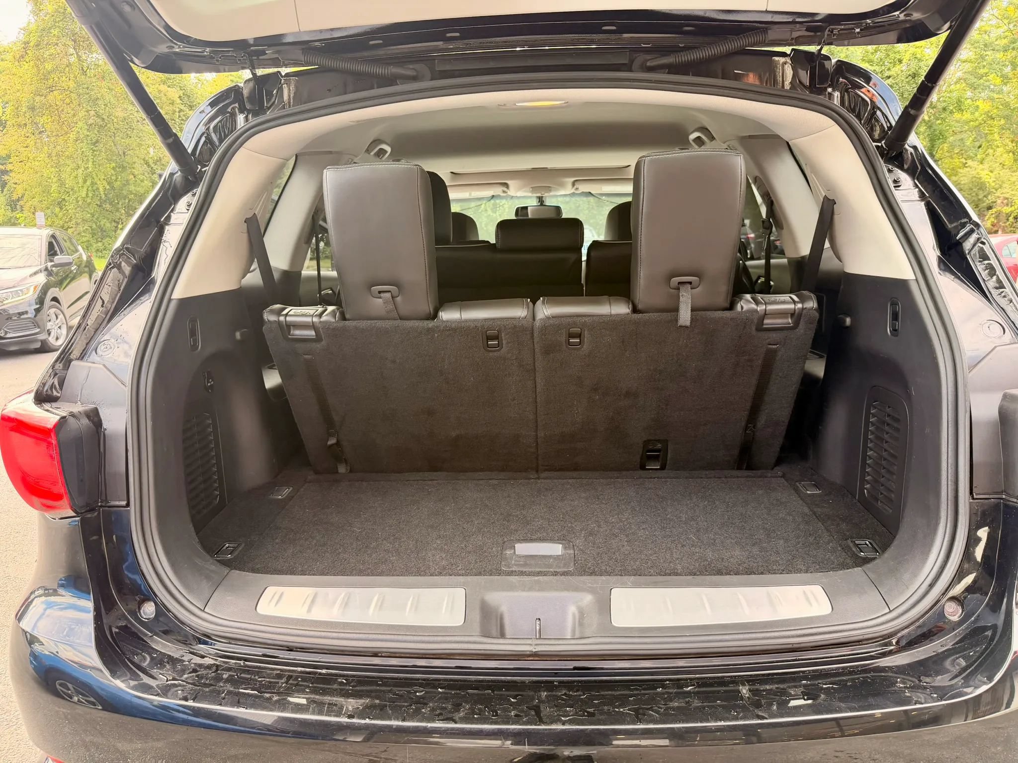 Used 2016 INFINITI QX60 Luxe AWD/4WD image 36