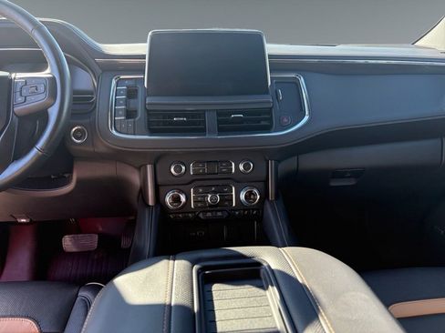 Used 2022 GMC Yukon AT4 image 11