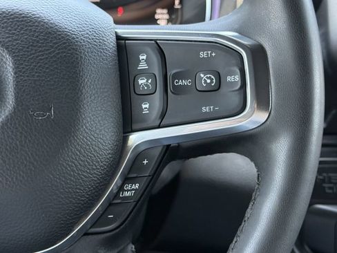 Used 2025 RAM 3500 Laramie AWD/4WD image 11