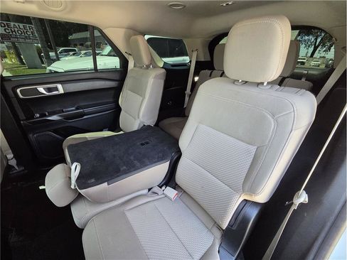 Used 2023 Ford Explorer 4WD image 15