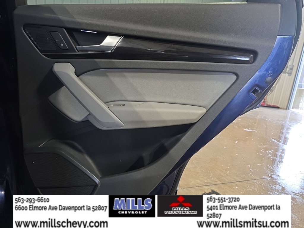 Used 2020 Audi Q5 2.0T Premium w/ Convenience Package AWD/4WD image 25