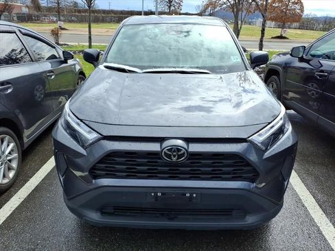 Used 2025 Toyota RAV4 LE image 4