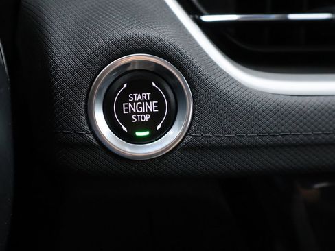 Used 2025 Chevrolet TrailBlazer LT image 30