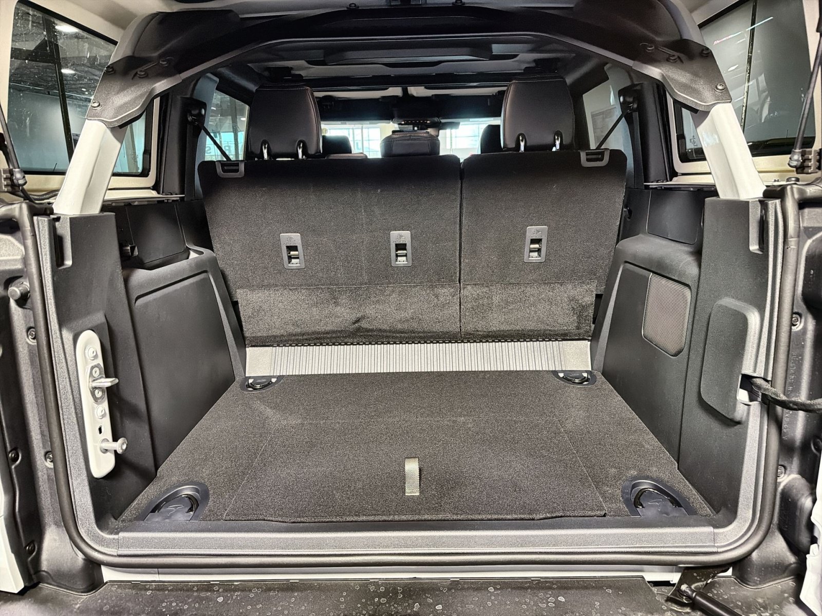 New 2026 Ford Bronco Raptor w/ Interior Carbon Fiber Pack AWD/4WD image 40