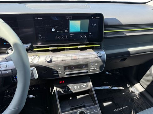 Certified 2025 Hyundai Kona Limited FWD image 12