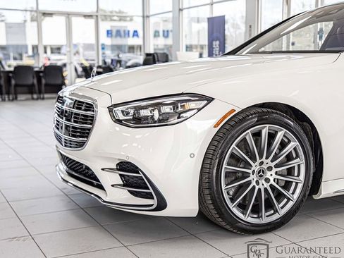 Used 2022 Mercedes-Benz S 500 4MATIC w/ AMG Line Package image 5