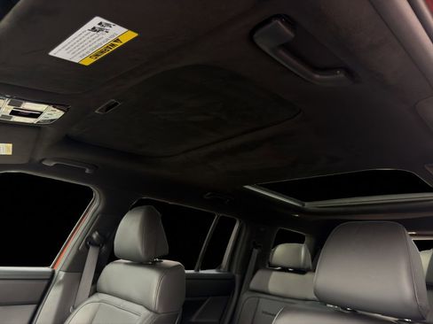 Used 2024 Hyundai Santa Fe Calligraphy image 22