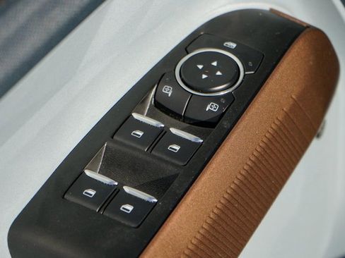 Used 2023 Ford Maverick Lariat w/ Lariat Luxury Package image 15