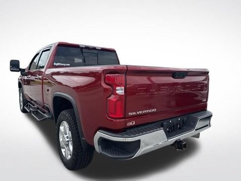 Used 2023 Chevrolet Silverado 2500 LTZ w/ LTZ Convenience Package AWD/4WD image 3