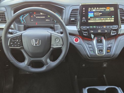 Used 2023 Honda Odyssey Sport image 23