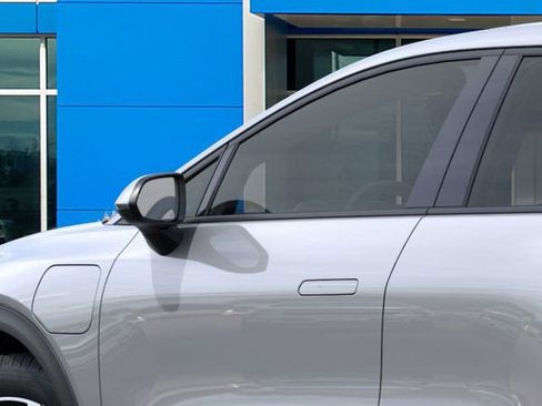 New 2026 Chevrolet Equinox EV LT image 13