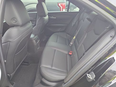 Used 2023 Cadillac CT4 Luxury image 4