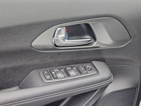 New 2026 Chrysler Voyager LX image 11