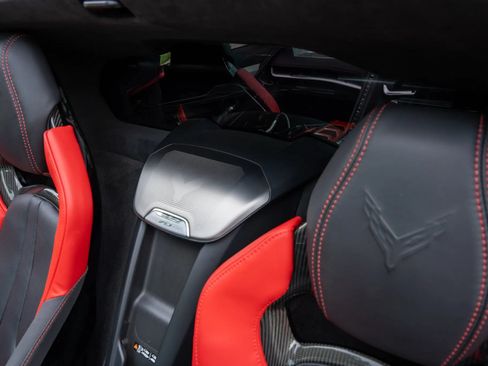 Used 2023 Chevrolet Corvette Stingray Premium Cpe w/ Z51 Performance Package RWD image 15