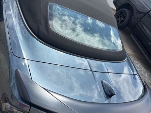 Used 2021 Chevrolet Camaro LT w/ RS Package image 10