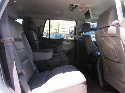 Used 2016 GMC Yukon Denali w/ Open Road Package AWD/4WD image 32