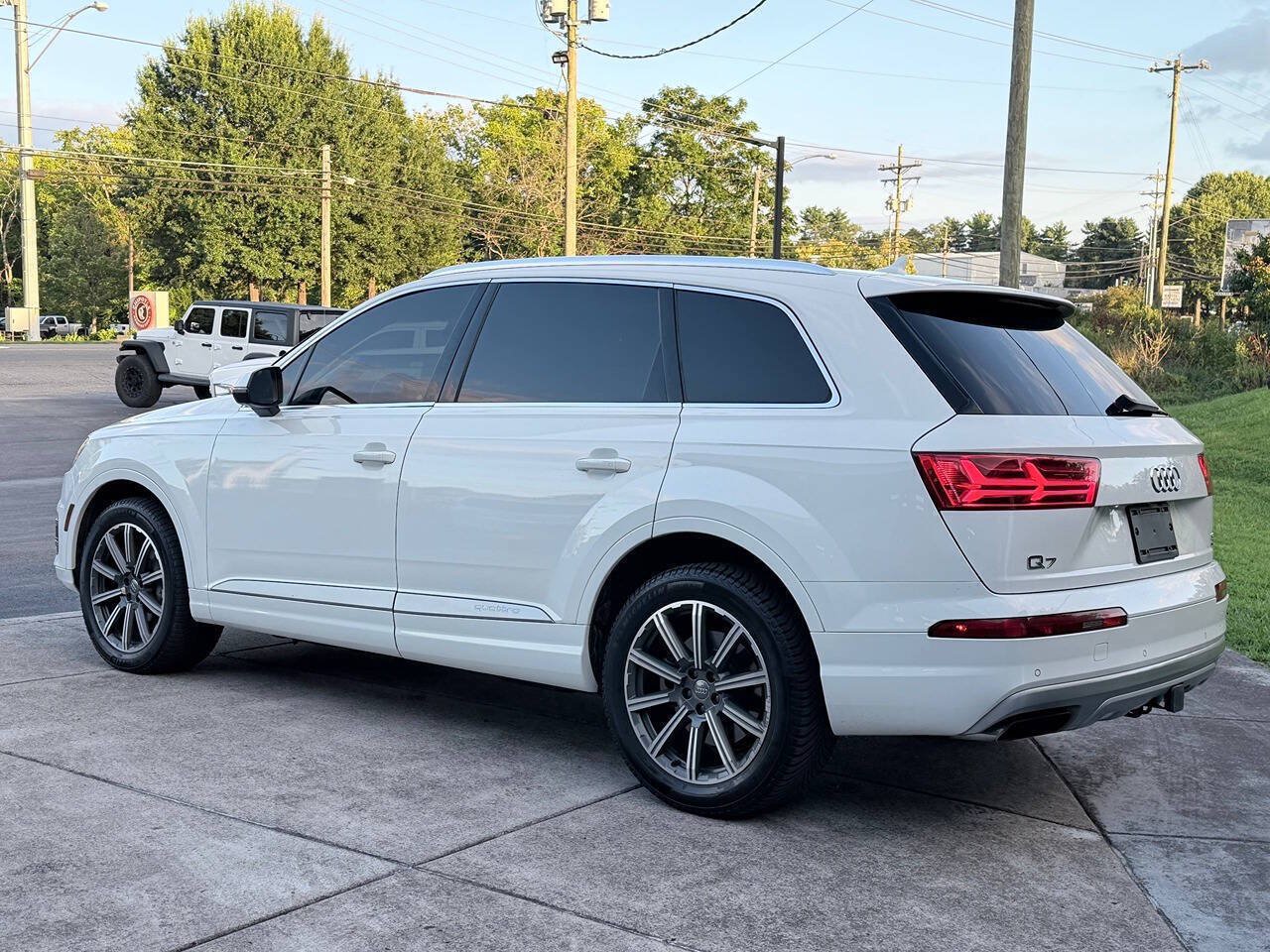 Used 2018 Audi Q7 3.0T Prestige w/ Prestige Package AWD/4WD image 3