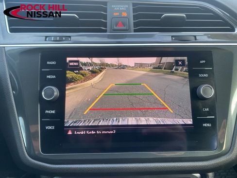 Used 2019 Volkswagen Tiguan SE w/ Panoramic Sunroof Package image 23