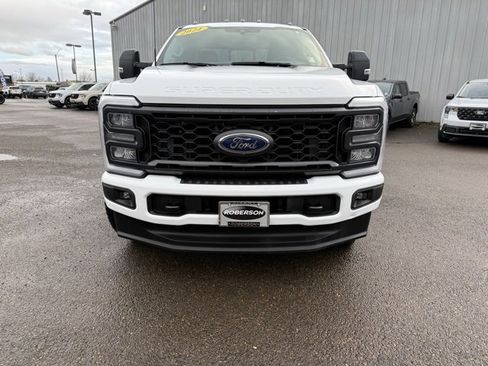Used 2024 Ford F350 Lariat w/ Sport Appearance Package image 8
