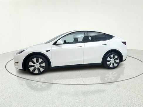 Used 2021 Tesla Model Y Long Range AWD/4WD image 3