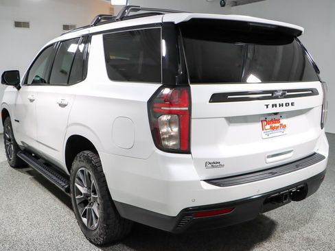 Used 2023 Chevrolet Tahoe Z71 w/ Luxury Package image 9