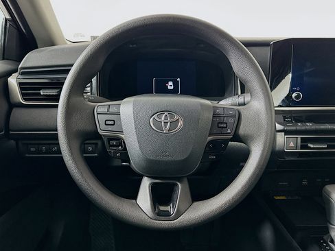 Used 2025 Toyota Camry LE image 18