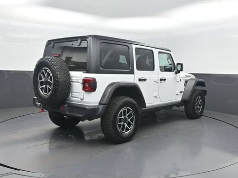 Used 2026 Jeep Wrangler Unlimited Rubicon AWD/4WD image 24
