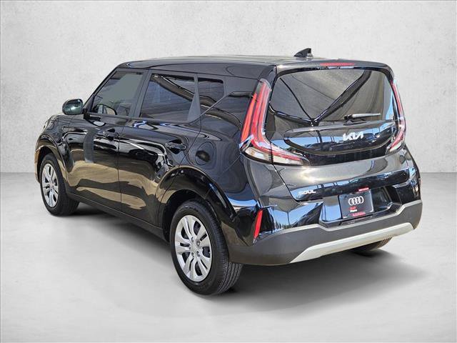 Used 2025 Kia Soul LX FWD image 7