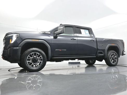 Used 2024 GMC Sierra 2500 AT4 w/ AT4 Premium Plus Package AWD/4WD image 46