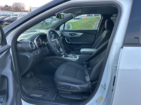 Used 2019 Chevrolet Blazer LT image 9