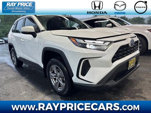 Used 2024 Toyota RAV4 XLE w/ Convenience Package AWD/4WD image 1