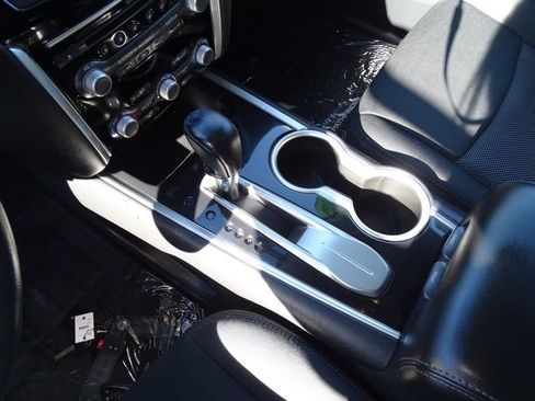 Used 2020 Nissan Pathfinder SV w/ Cargo Package image 10