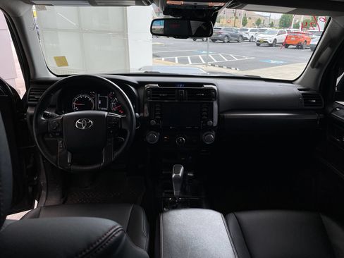 Used 2023 Toyota 4Runner TRD Off-Road Premium w/ Moonroof Package AWD/4WD image 12
