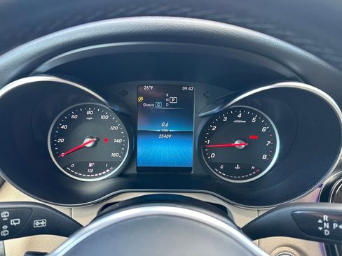 Certified 2022 Mercedes-Benz GLC 300 image 22