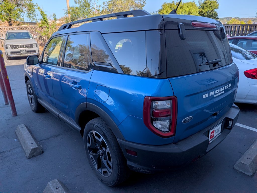 Used 2022 Ford Bronco Sport Outer Banks w/ Tech Package AWD/4WD image 4