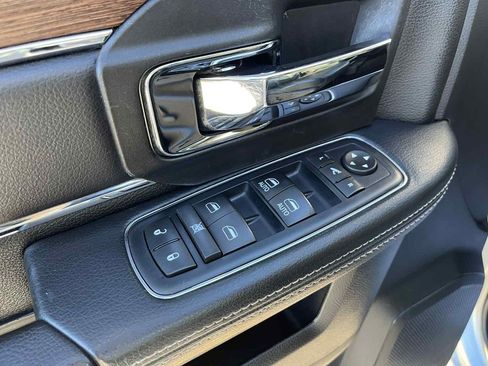 Used 2017 RAM 2500 Laramie image 17