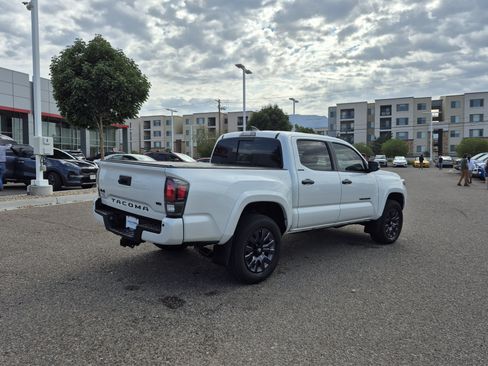 Used 2021 Toyota Tacoma Limited w/ Nightshade Package AWD/4WD image 5