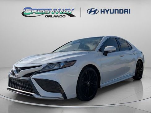 Used 2021 Toyota Camry XSE w/ Navigation Package FWD image 4