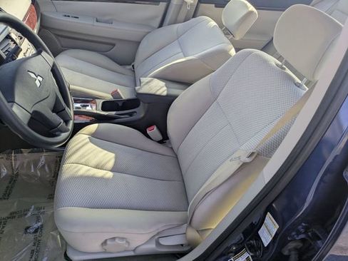 Used 2009 Mitsubishi Galant ES image 16