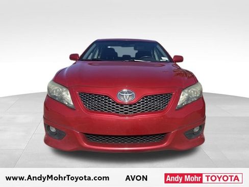 Used 2011 Toyota Camry SE w/ SE Extra-Value Pkg #1 FWD image 2