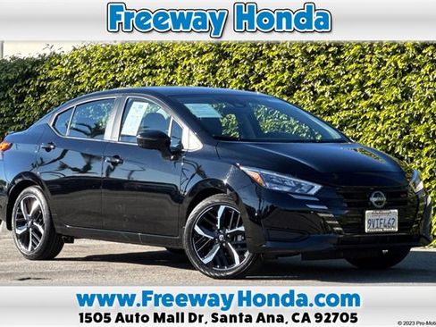 Used 2025 Nissan Versa SR w/ Trunk Package image 1