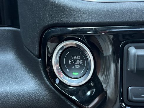 New 2026 GMC Sierra 1500 SLT w/ SLT Premium Plus Package image 21