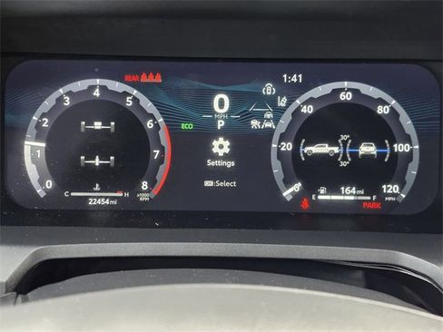 Used 2025 Toyota Tacoma Limited image 12