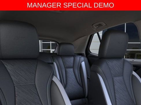 Used 2026 Buick Envision Sport Touring AWD/4WD image 24
