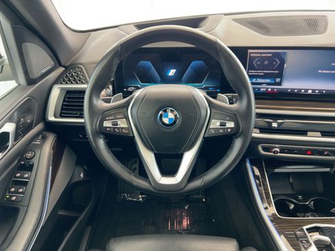 Used 2025 BMW X5 xDrive50e AWD/4WD image 18