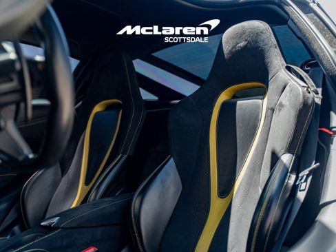 Used 2018 McLaren 720S Performance RWD image 11