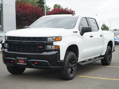 Used 2019 Chevrolet Silverado 1500 Custom Trail Boss w/ Custom Convenience Package AWD/4WD image 1