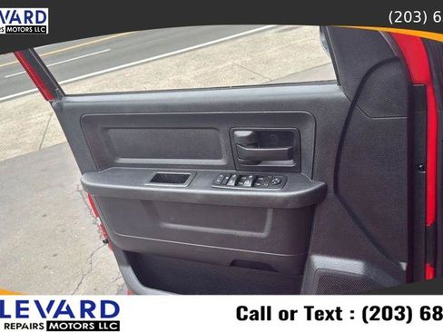 Used 2014 RAM 1500 Express AWD/4WD image 20